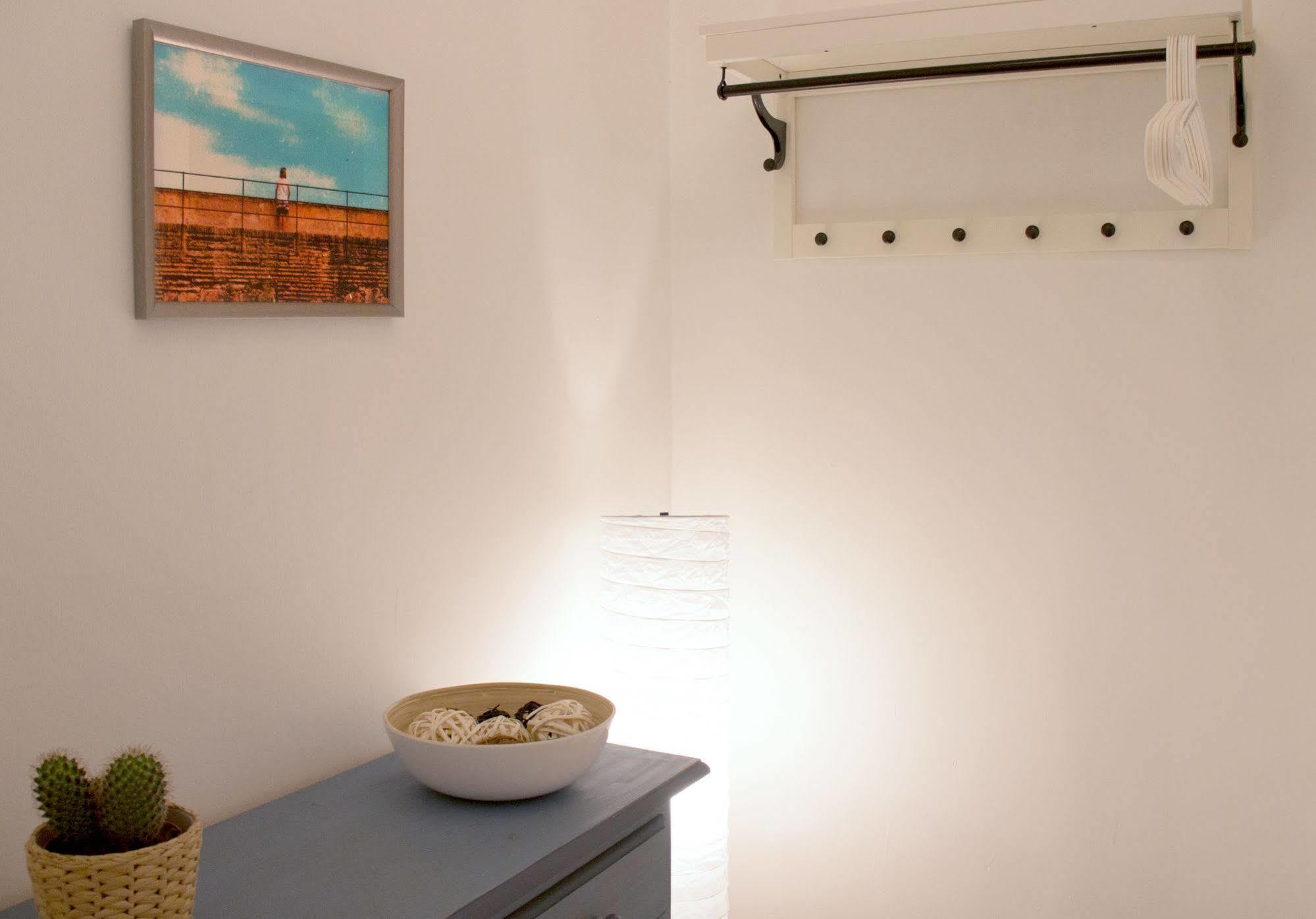 Lollipop Flats City Centre Deluxe Suite Madrid Exterior photo